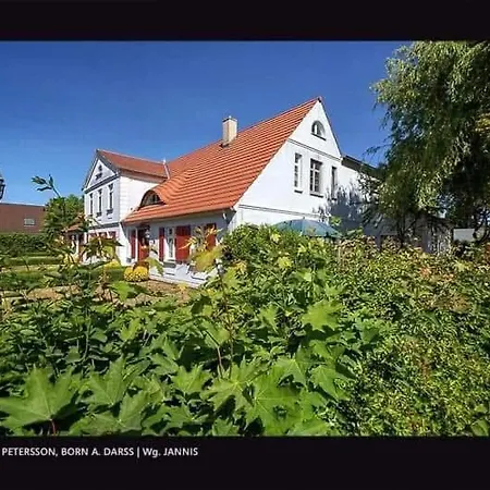 Appartement Capitaenshaus Von Petersson Whg Jannis Born